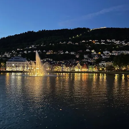 Private With A View And Garden - 12 Min From The Center * Bergen