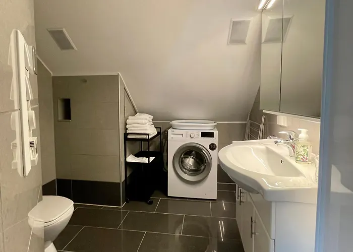 Private With A View And Garden - 12 Min From The Center *