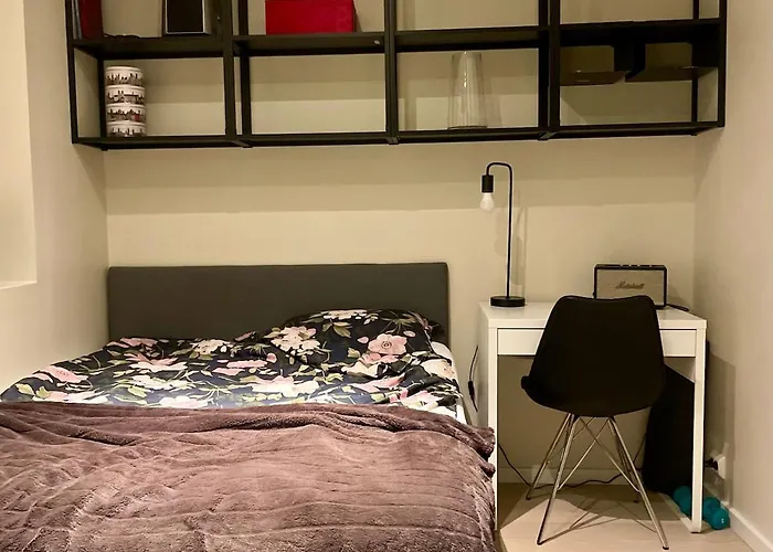 Private With A View And Garden - 12 Min From The Center Apartmán