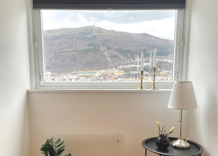 Private With A View And Garden - 12 Min From The Center Διαμέρισμα *